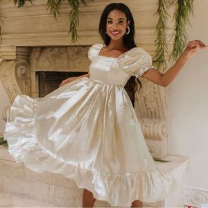 NWOT Ivy City Coco Dress Gold